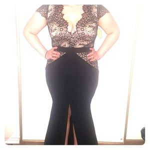 Windsor Lace Formal Dress